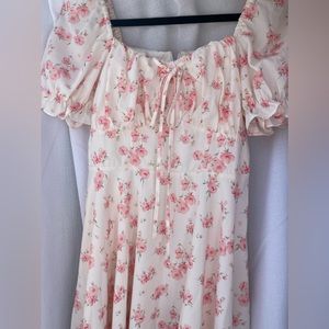 Dainty Floral Mini Flow Dress